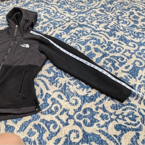 Hooded North Face fleece jacket - Picture 15 of 15
